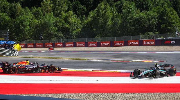 Antonelli Dijatuhi Penalti Turun 3 Grid Usai Tabrakan dengan Verstappen di GP Austria