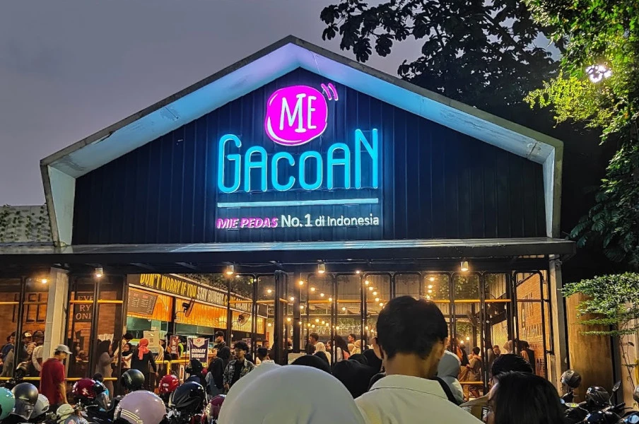 Rahasia Sukses Marketing Mie Gacoan: Dari Brand Lokal ke Raja Mi Pedas Indonesia