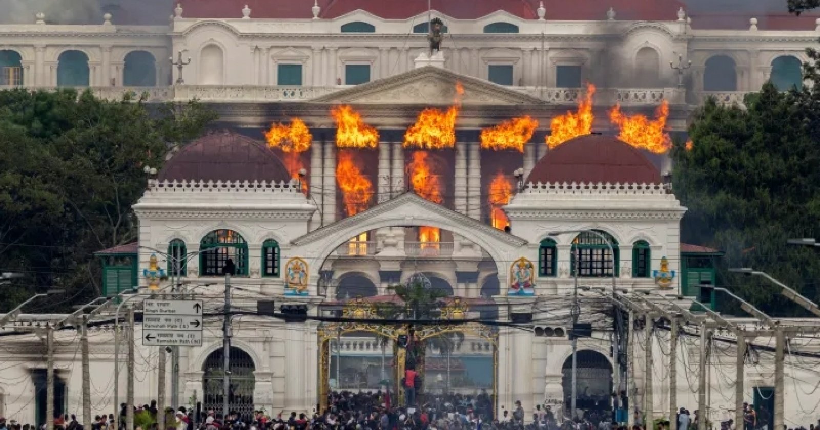 Unjuk Rasa di Nepal: Gedung Parlemen Dibakar, Presiden dan Menteri Mundur