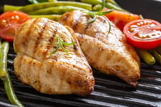 Waspada! Benarkah Ayam dan Tahu Jika Dimakan Bersamaan Bisa Jadi Racun?