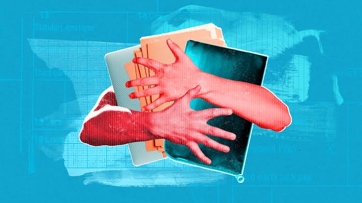 Job Hugging: Ketika Terlalu Nyaman di Pekerjaan Menghambat Karier