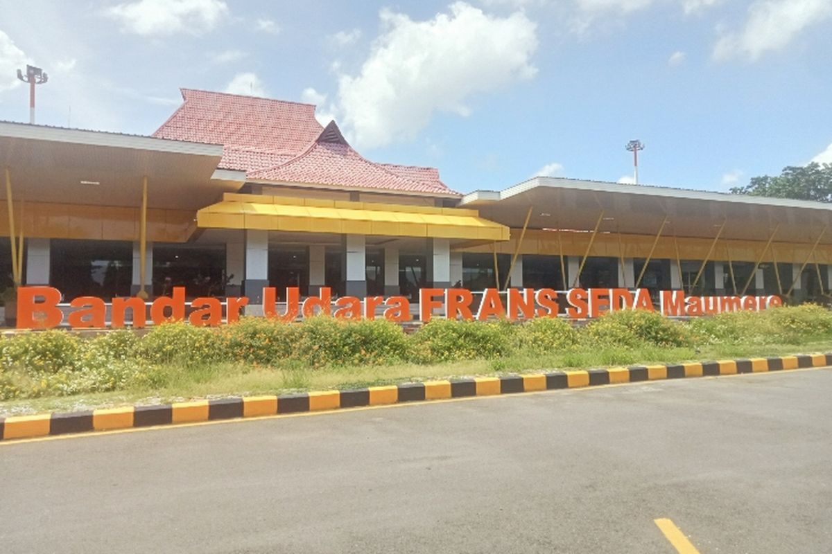 Penutupan Bandara Frans Seda Maumere Diperpanjang Akibat Erupsi Gunung Lewotobi