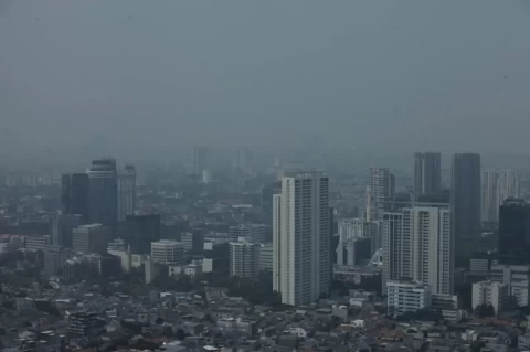 Kasus ISPA di Jakarta Capai 1,9 Juta, Dinkes DKI Soroti Dampak Polusi dan Perubahan Musim