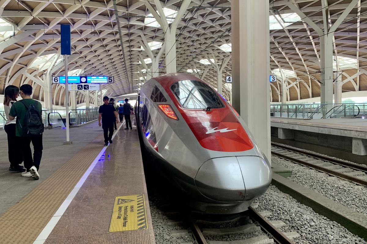 KPK Selidiki Dugaan Korupsi Proyek Kereta Cepat Jakarta–Bandung (Whoosh)