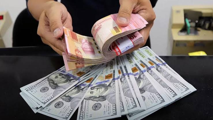 Awal Tahun, Rupiah Loyo ke Rp16.699 per Dolar AS
